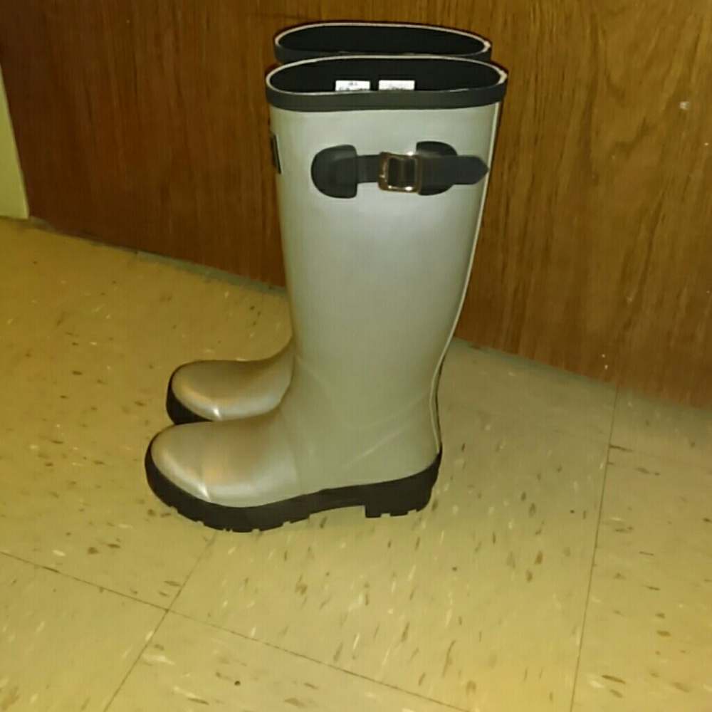 Rain boots